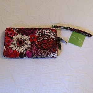 Front Zip Wristlet in Rosewood
